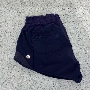 ⭐️PURPLE HOTTIE HOT LULULEMON SHORTS⭐️